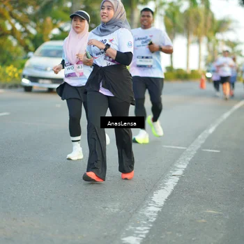 Runner Photo 7770603
