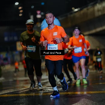 Runner Photo 7770605