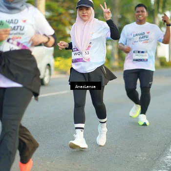 Runner Photo 7770610