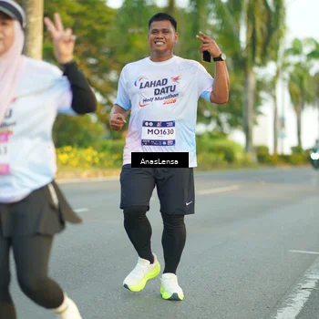Runner Photo 7770631