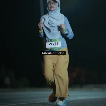 Runner Photo 7770671