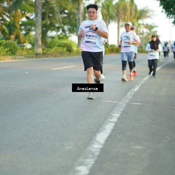 Runner Photo 7770685
