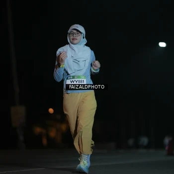 Runner Photo 7770691
