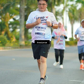 Runner Photo 7770693