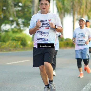 Runner Photo 7770697