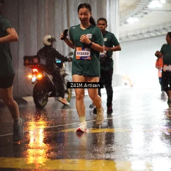 Runner Photo 7770699