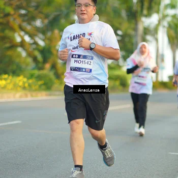 Runner Photo 7770716