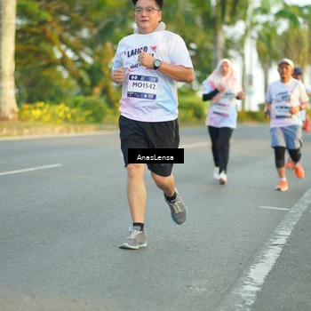 Runner Photo 7770719