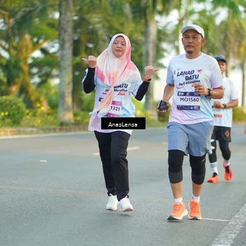 Runner Photo 7770732