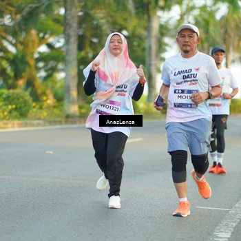 Runner Photo 7770742
