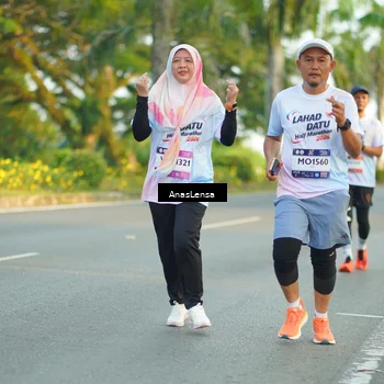 Runner Photo 7770748