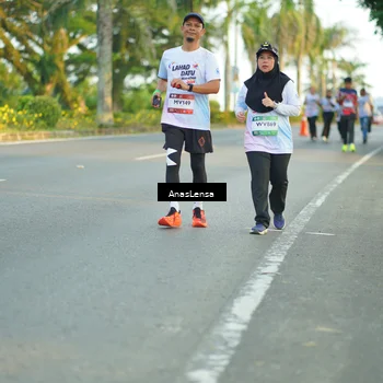 Runner Photo 7770773