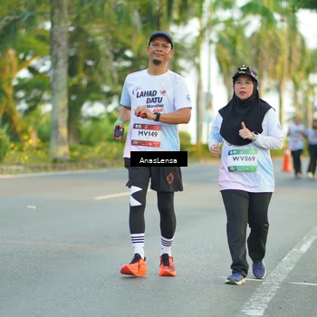 Runner Photo 7770777