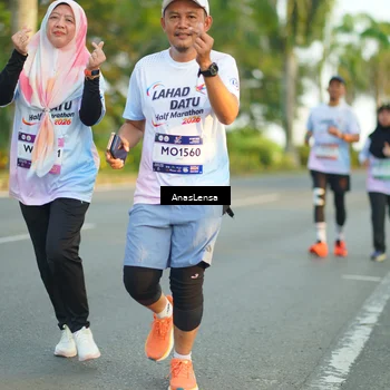 Runner Photo 7770780