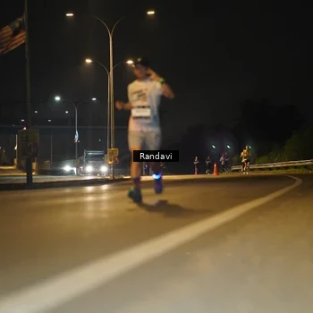 Runner Photo 7770783