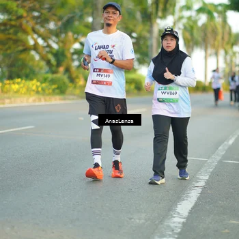 Runner Photo 7770808