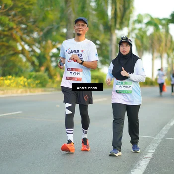 Runner Photo 7770809