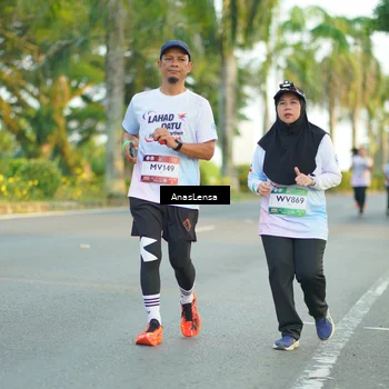 Runner Photo 7770822