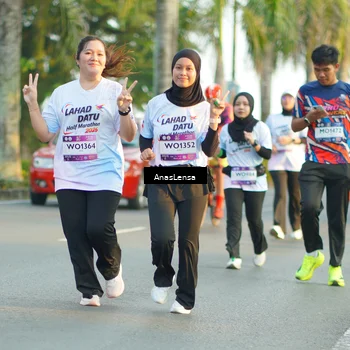 Runner Photo 7770836