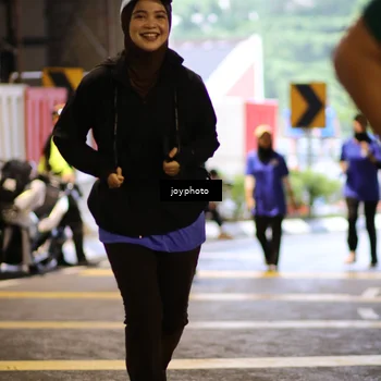 Runner Photo 7770852