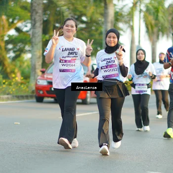 Runner Photo 7770854