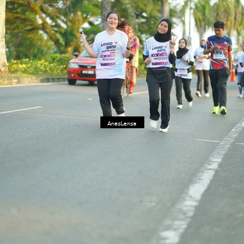 Runner Photo 7770856