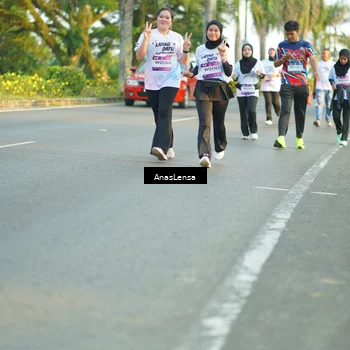 Runner Photo 7770862
