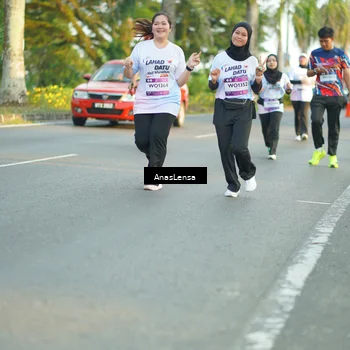 Runner Photo 7770872