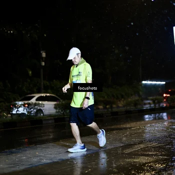Runner Photo 7770874