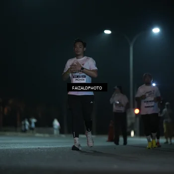 Runner Photo 7770877