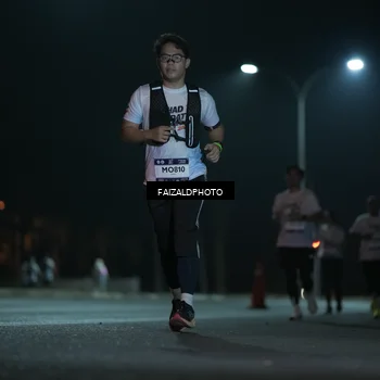Runner Photo 7770915