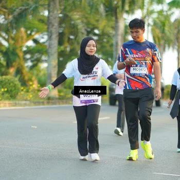 Runner Photo 7770933