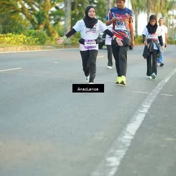 Runner Photo 7770942