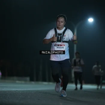 Runner Photo 7770950