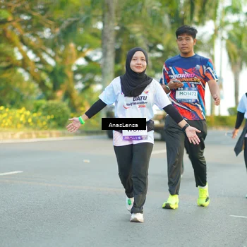 Runner Photo 7770958