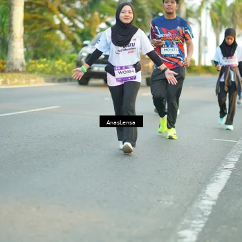 Runner Photo 7770965