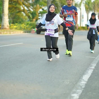 Runner Photo 7770970