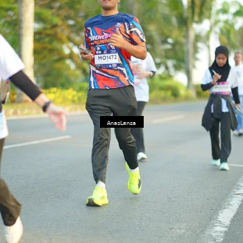Runner Photo 7770982