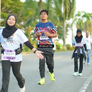 Runner Photo 7770997