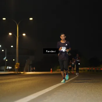 Runner Photo 7771019