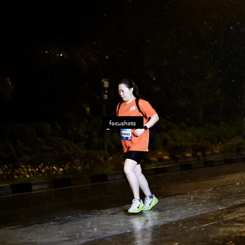 Runner Photo 7771049