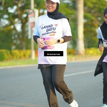 Runner Photo 7771072