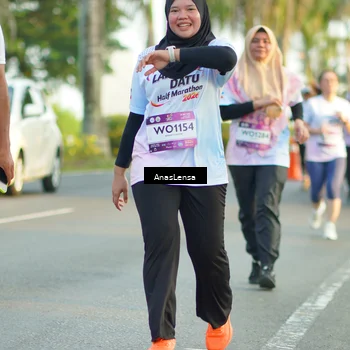 Runner Photo 7771089