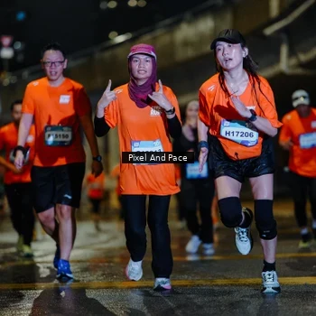 Runner Photo 7771117