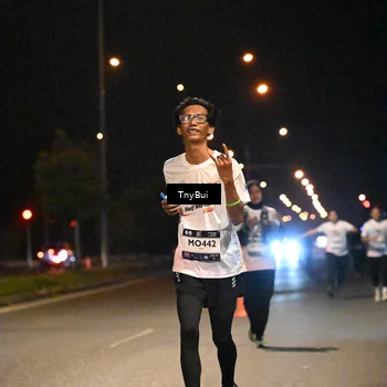 Runner Photo 7771119