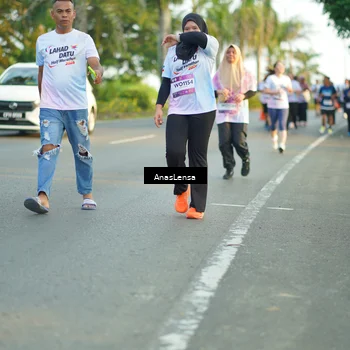 Runner Photo 7771123