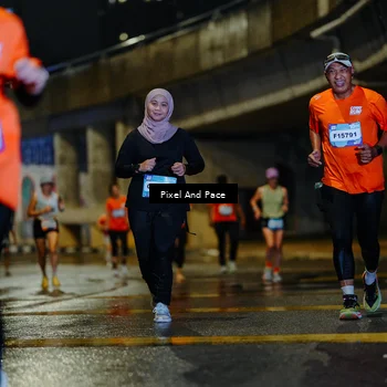 Runner Photo 7771136