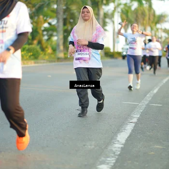 Runner Photo 7771162