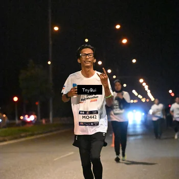 Runner Photo 7771163