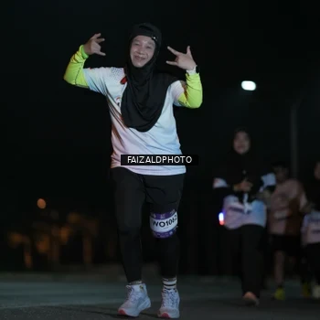 Runner Photo 7771200